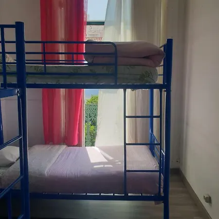 Hostel Shangri-la Arroios *