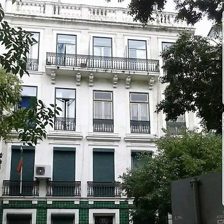 Shangri-la Arroios Hostel Lisboa