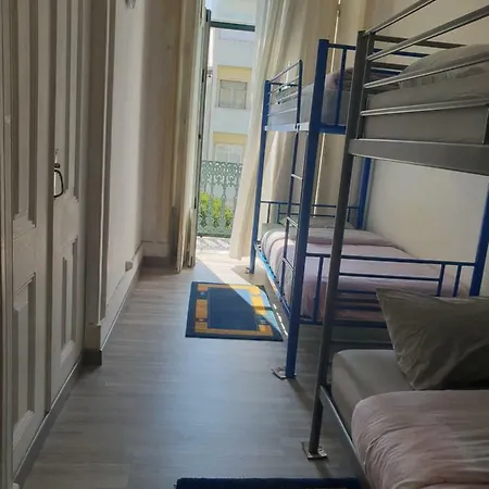 Hostel Shangri-la Arroios