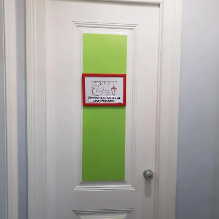 Vandrerhjem Shangri-la Arroios *