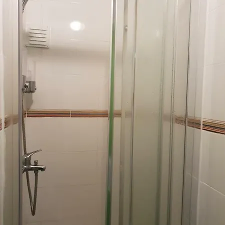 Hostel Shangri-la Arroios